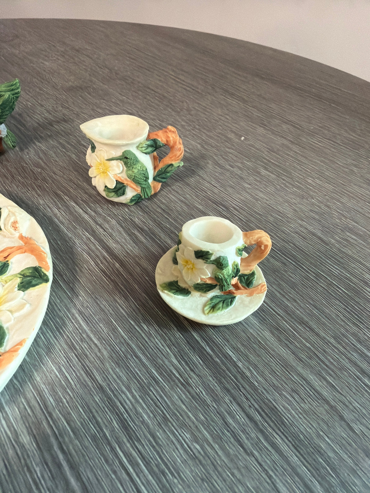 Vintage 1995 Young’s Inc Hummingbird Miniature Tea Set w/ Tray Flowers 8 Pc