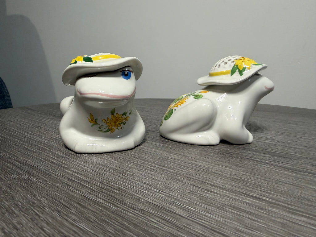 Vintage 1980 Avon Ceramarte Frog Salt and Pepper Shakers-Brazil-Pair